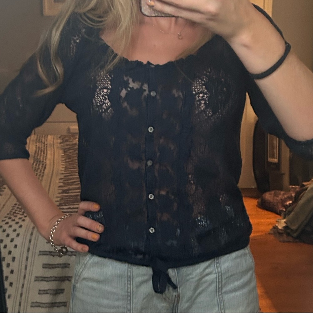 Hollister 3/4 sleeve top in navy - Picture 7 of 7